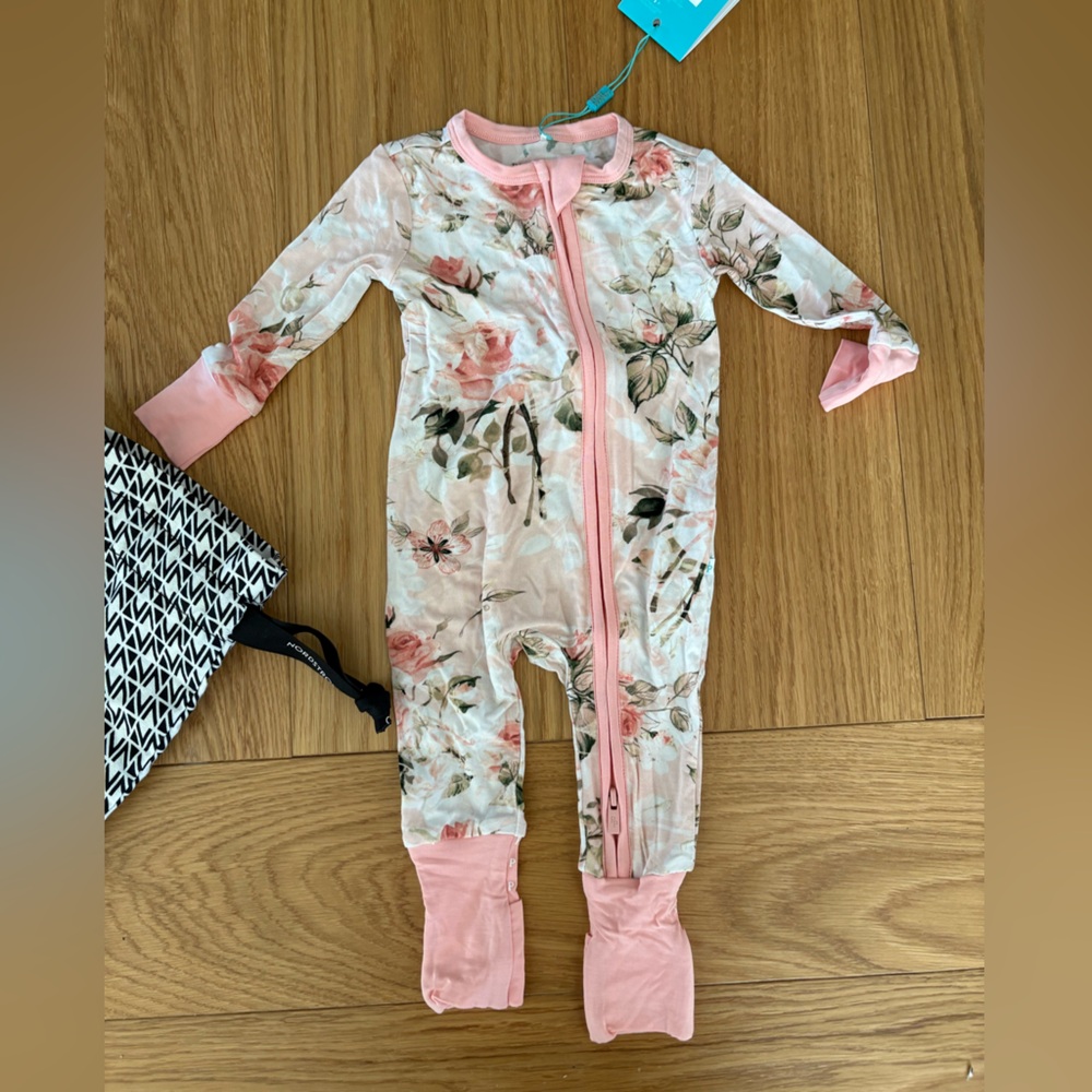 Posh Peanut Pink Floral Long Sleeve Outfit